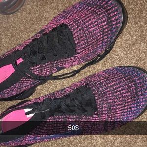 Vapor max air maxes
